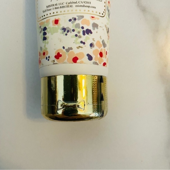 Mistral Les Fleurs Luxury Hand Cream- Papers Fantaisie Collection- 2fl oz - Picture 7 of 7